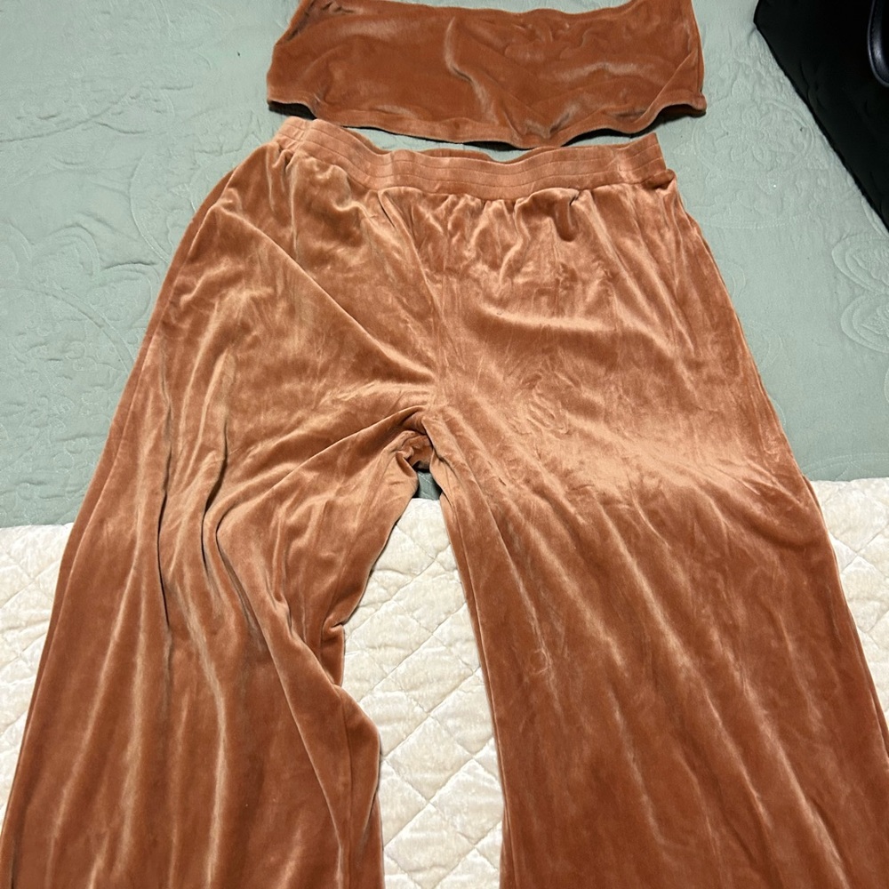 Fashion nova copper set 2x
